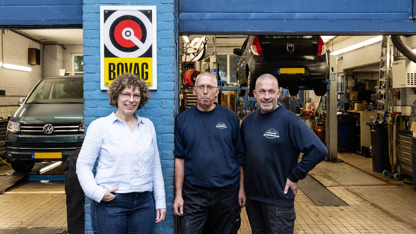 Autobedrijf Sprinkhuizen team pand Nootdorp